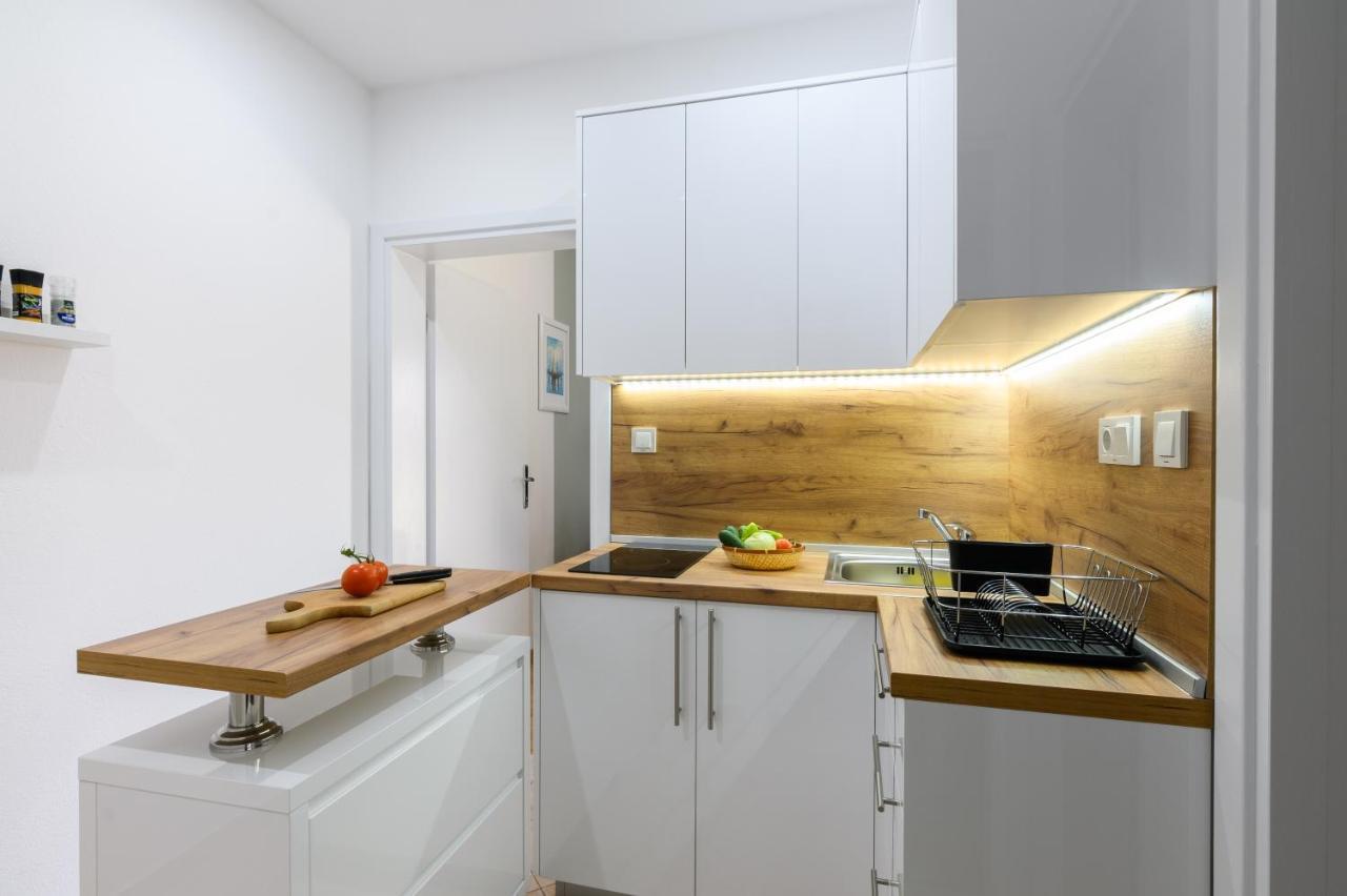 Apartments Blatancic Водице Экстерьер фото