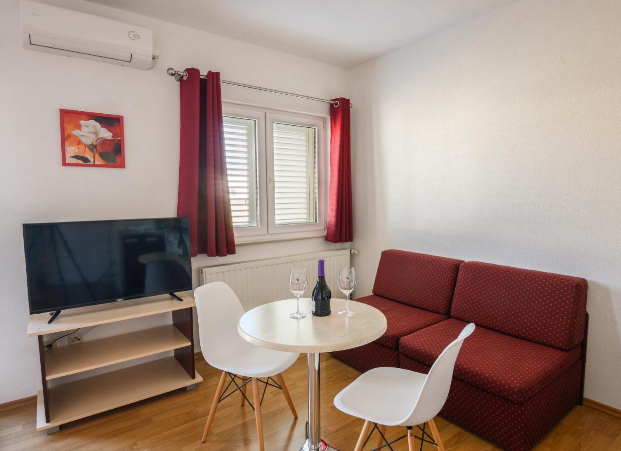 Apartments Blatancic Водице Экстерьер фото